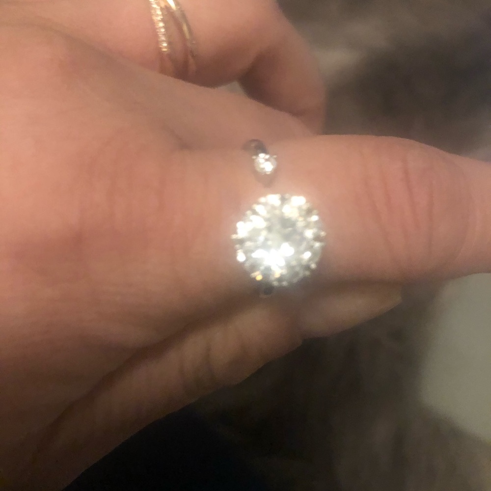 Women’s fashion ring luxury looks
